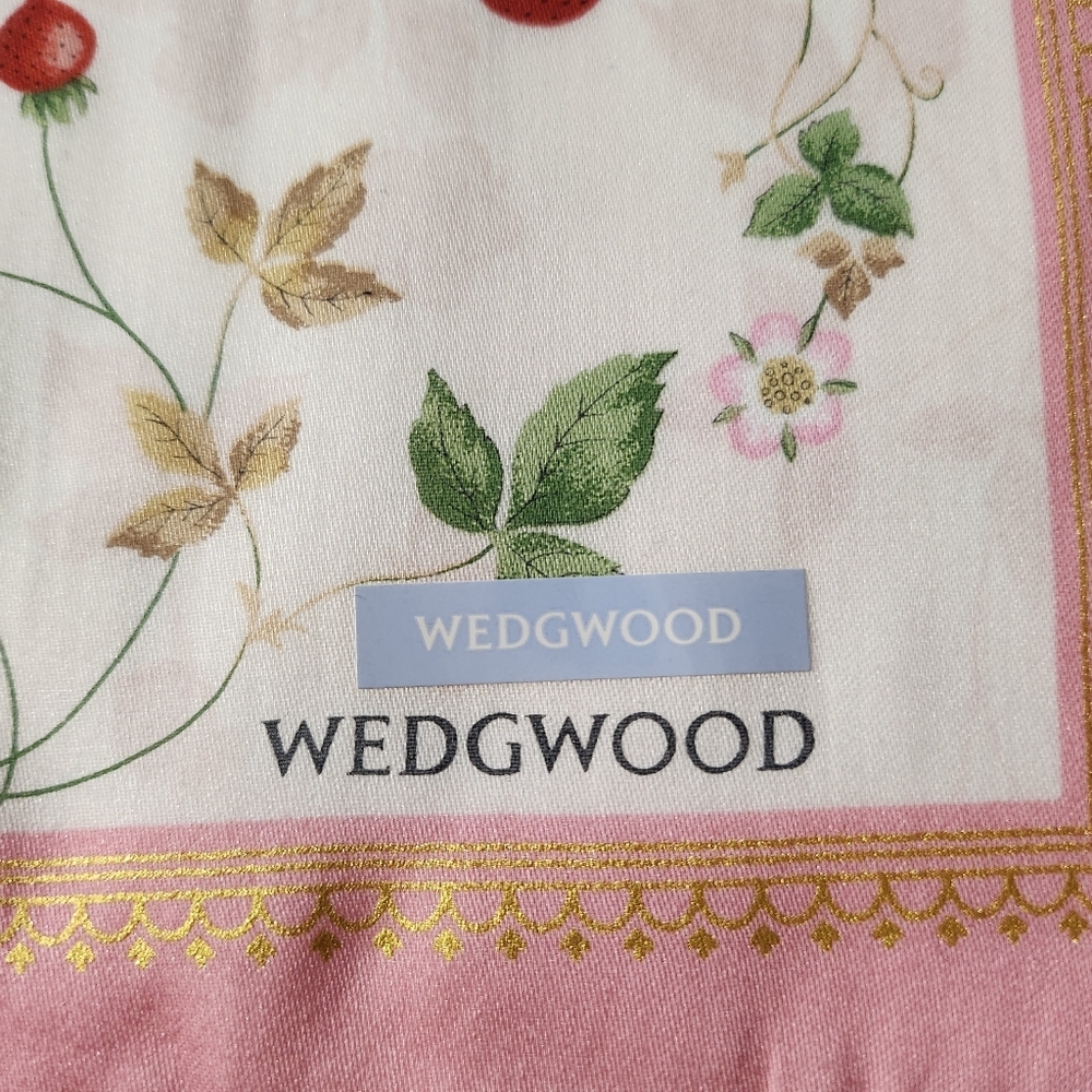 Wedgwood Handkerchief / Scarf Cotton Brandnew Authentic #01